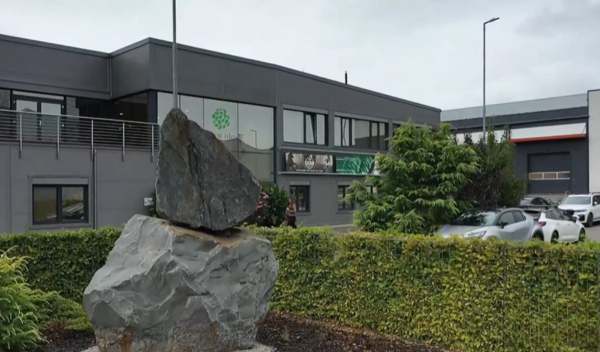 Hala výroby a centrála Green idea